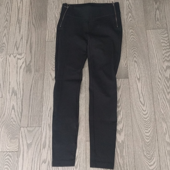 Beautiful black leggings by Zara🍀🌸 - Picture 2 of 9